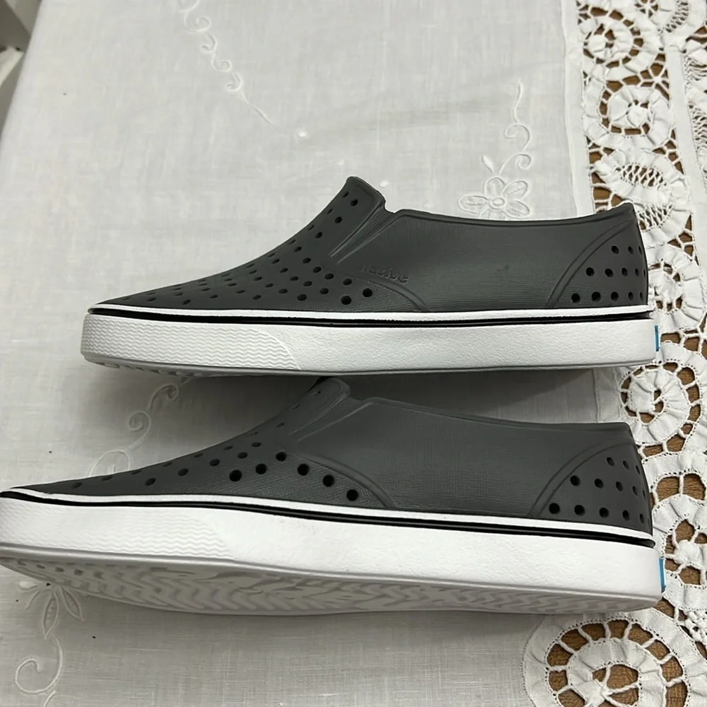 Native Shoes Gray Miles size M4/W6 - Picture 4 of 11